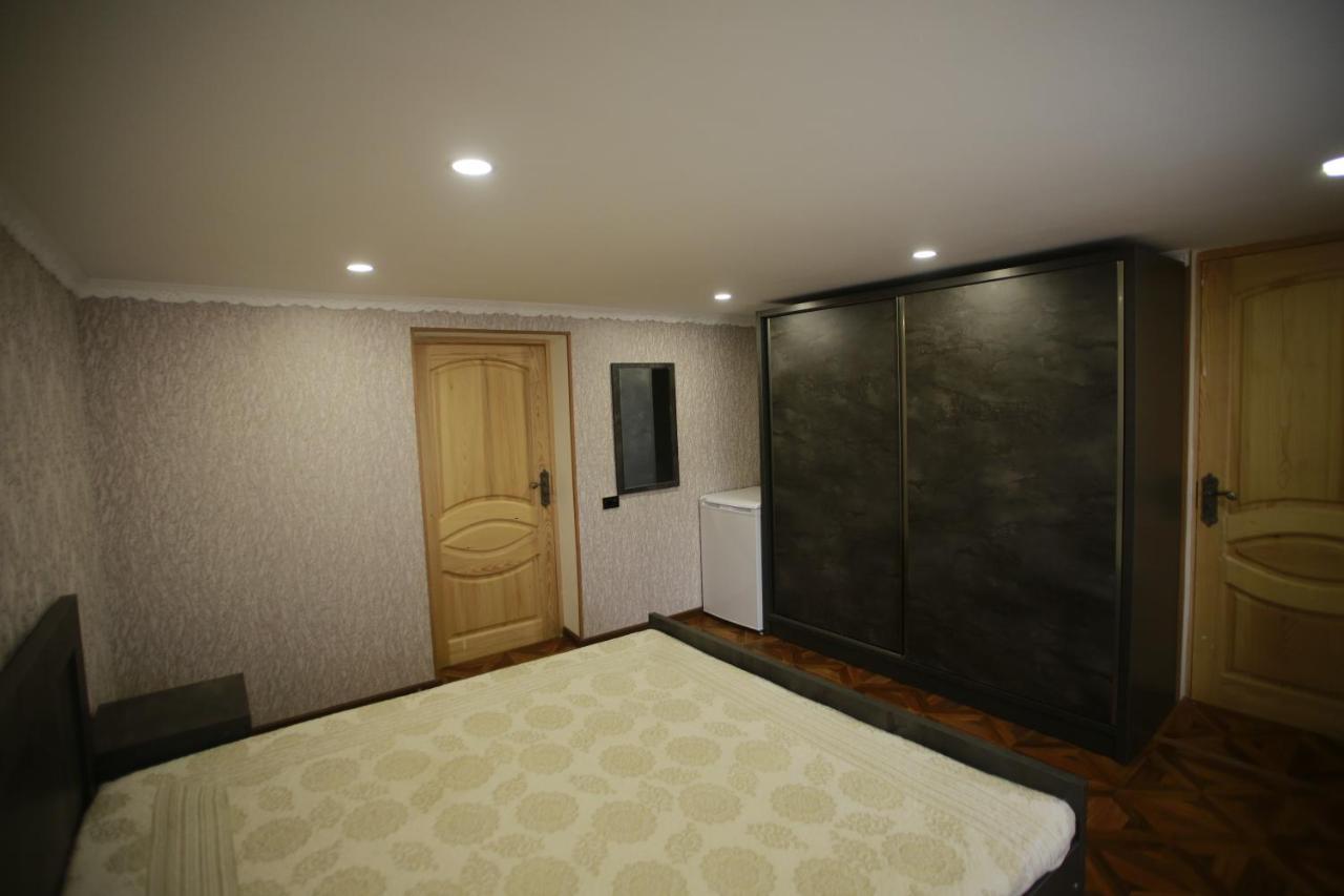 Guest House Nikola Zugdidi Exteriér fotografie